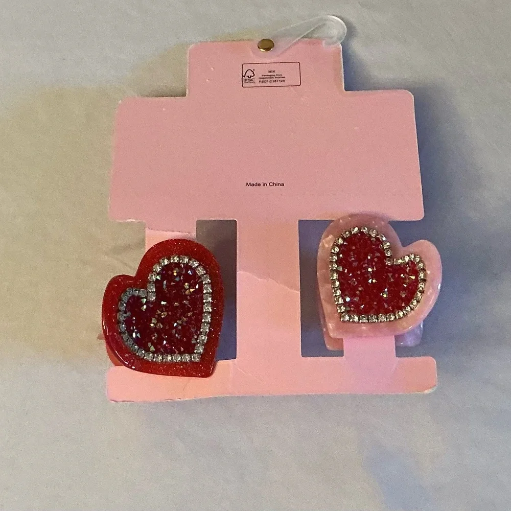 Cherry Crush Disco Bath Fizzers with 4 Rhinestone Heart Shaped Hair Claws